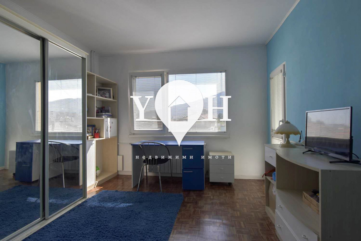 Продава 3-стаен София 77781